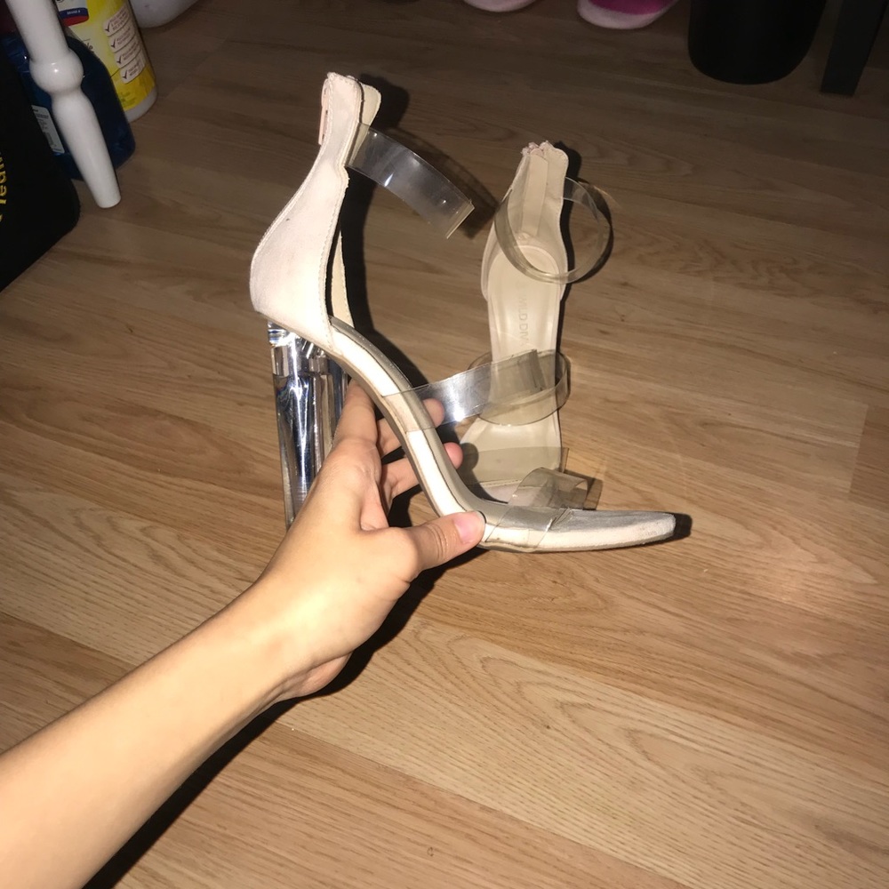 A’gaci clear heels